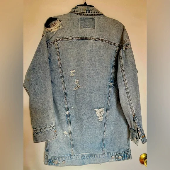 AMERICAN EAGLE Oversized Ripped Jean Jacket - Picture 2 of 4